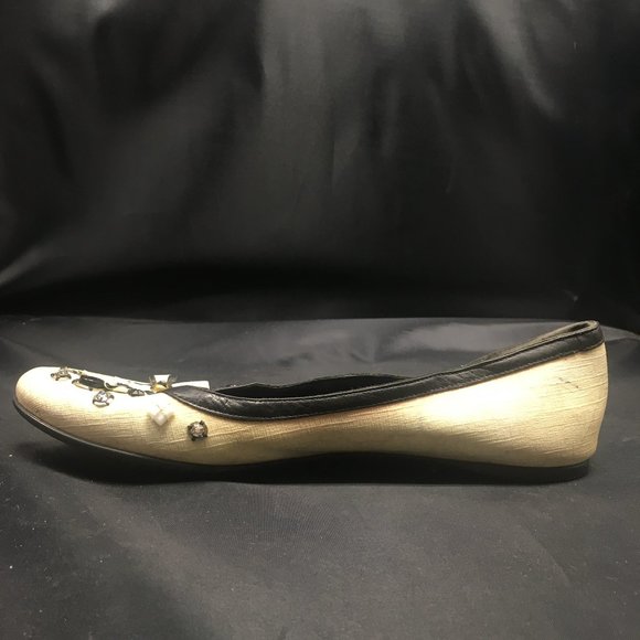 Gucci White Floral Flats - Picture 5 of 12